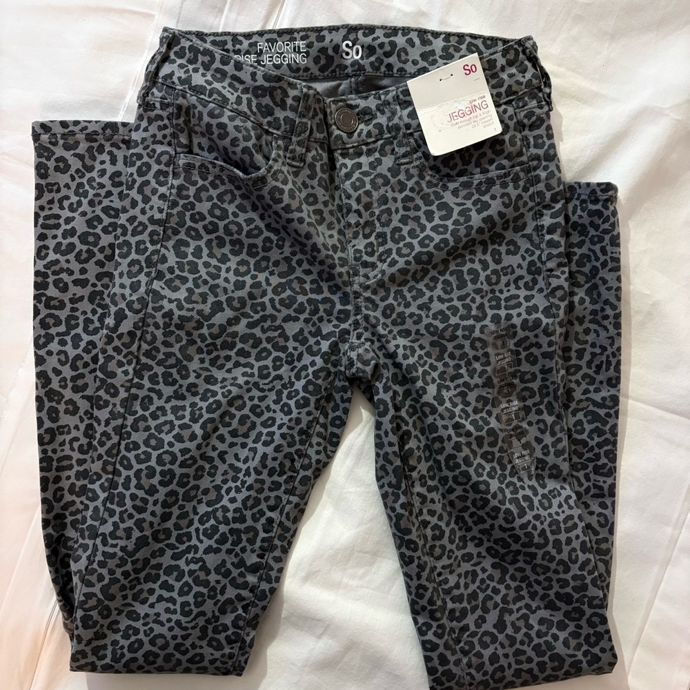 NWT So Junior low rise jegging, Sz 1